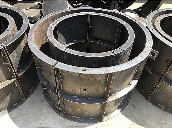 檢查井鋼模具的結(jié)構(gòu)說明