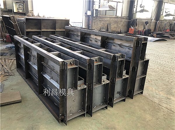 鐵路遮板模具_(dá)簡(jiǎn)介