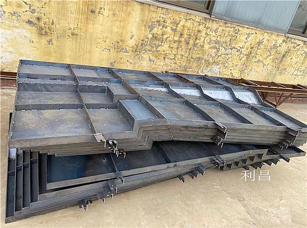 防撞護欄模具的成型標(biāo)準(zhǔn)