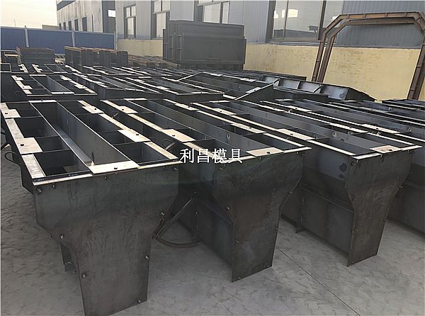 警示墩模具 知識更新了！