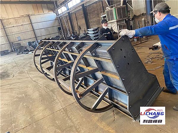 新澤西護欄模具 高速不可或缺的模板