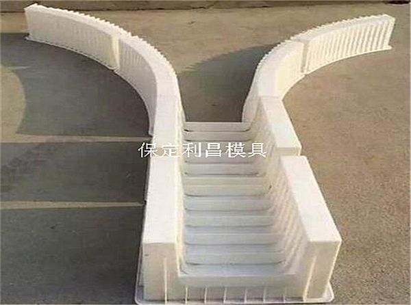 人字骨架模板_技術與支持